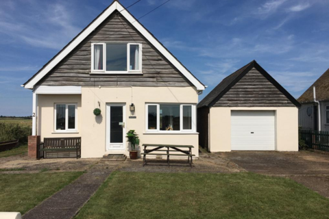 2 bedroom detached house for sale