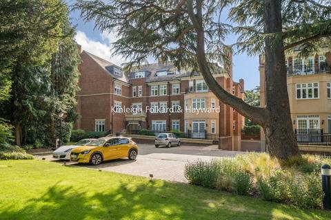 Kemnal Road, Chislehurst, Kent, BR7 2 bed flat for sale