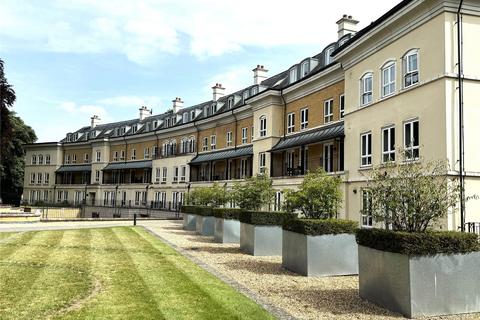 Heathside Crescent, Surrey GU22 2 bed flat for sale