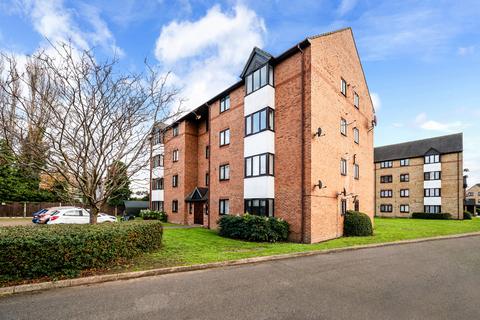 Seymour Gardens, London 1 bed flat for sale