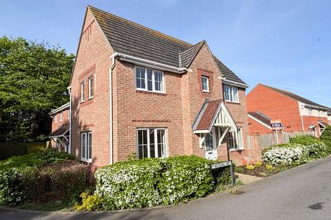 Wood Hill Way, Felpham 3 bed link detached house for sale