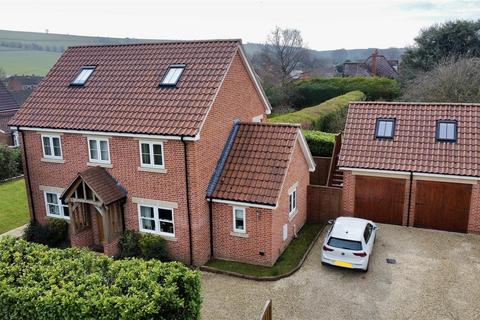 Fiddington Clays, Market Lavington... 4 bed detached house for sale