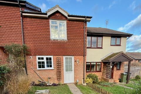 Greenhill Gardens, Guildford, GU4 2 bed terraced house for sale