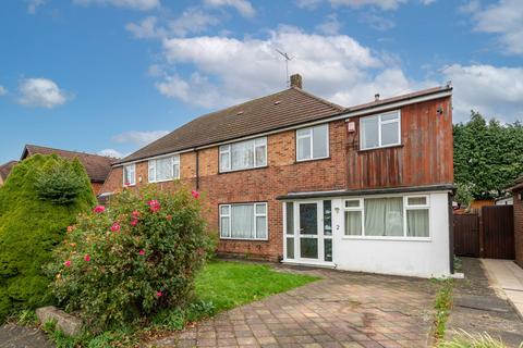 Westway Gardens, Redhill, RH1 4 bed semi