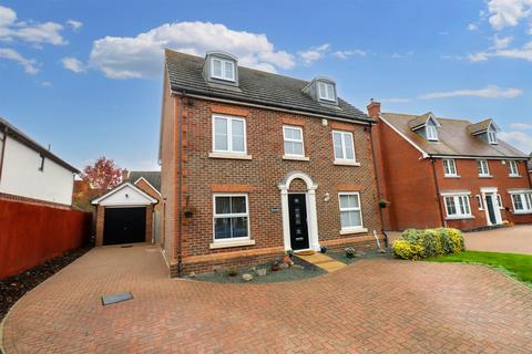 Queenborough Lane, Braintree 5 bed detached house for sale