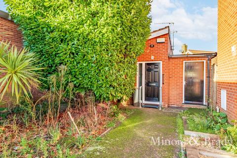 Staithe Close, Horning 3 bed detached bungalow for sale