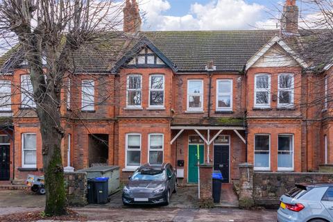 Pavilion Road, Worthing 3 bed flat for sale