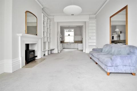 Brunswick Square, Hove 3 bed flat for sale