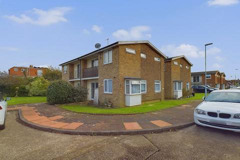 Fairlawn Drive, Worthing, BN14 8AX 1 bed ground floor flat for sale