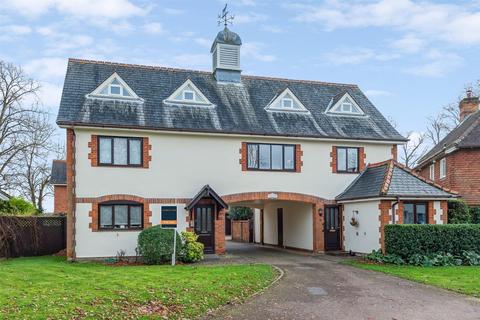 Park Lane, Knebworth SG3 2 bed duplex for sale