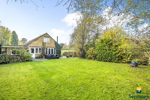 New Road, Guildford GU5 4 bed detached house for sale