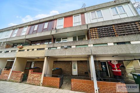 Mangold Way, Erith 3 bed townhouse for sale