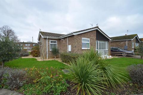 Yorke Way, Ely CB6 3 bed detached bungalow for sale