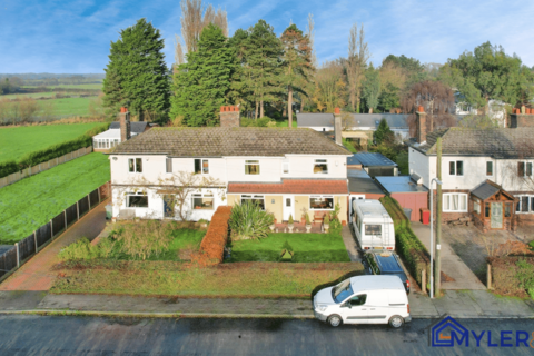 Cross Hillocks Lane, Widnes, WA8 3 bed semi