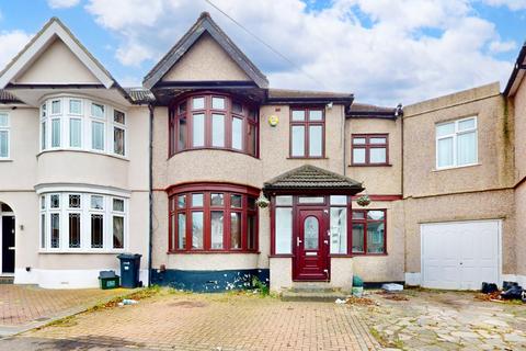 Chudleigh Crescent, Ilford, IG3 4 bed terraced house for sale