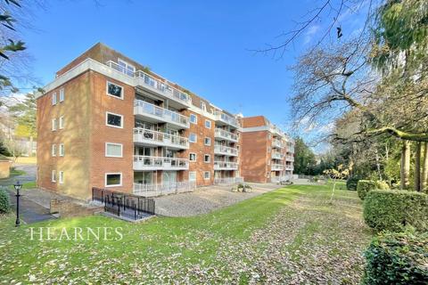 Branksome Wood Road, Bournemouth, BH4 2 bed apartment for sale