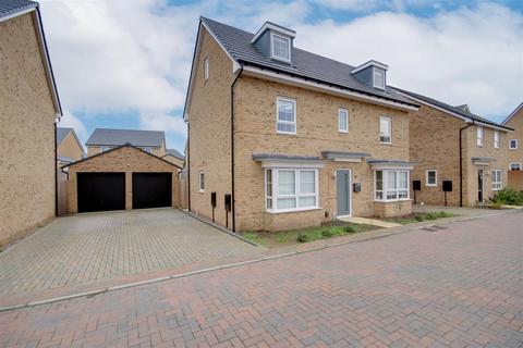 Cobbler Drive, Godmanchester 5 bed detached house for sale