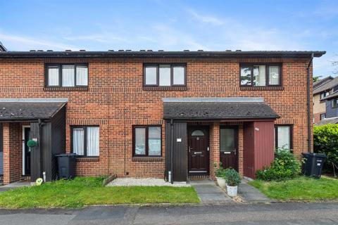 Alders Close, Wanstead 2 bed terraced house for sale