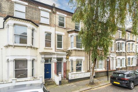 St. Luke's Avenue, London SW4 2 bed flat for sale