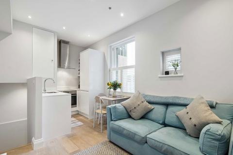 Electric Avenue, London SW9 1 bed flat for sale