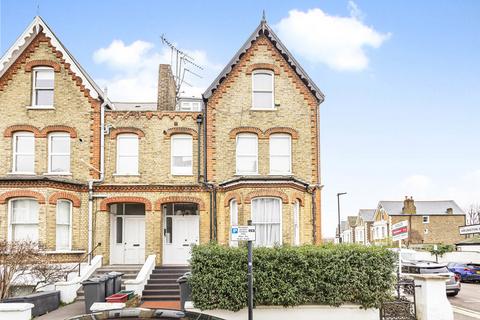 Marlborough Road, London, W4 1 bed apartment for sale