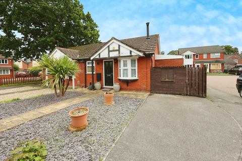 Railway Park Close, Lincoln... 1 bed bungalow for sale