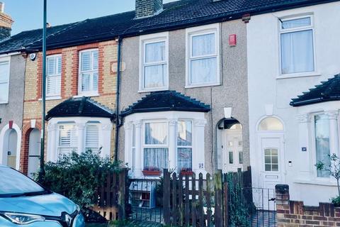 Izane Road, Bexleyheath 3 bed terraced house for sale