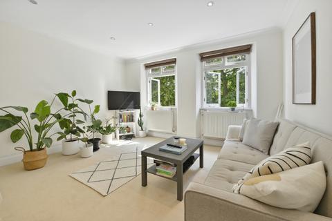 Cornwall Gardens, South Kensington... 3 bed flat for sale