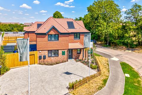 Mulberry Place, Smallford AL4 4 bed detached house for sale
