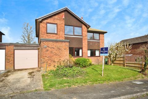 The Hawthornes, Rye TN31 4 bed link detached house for sale