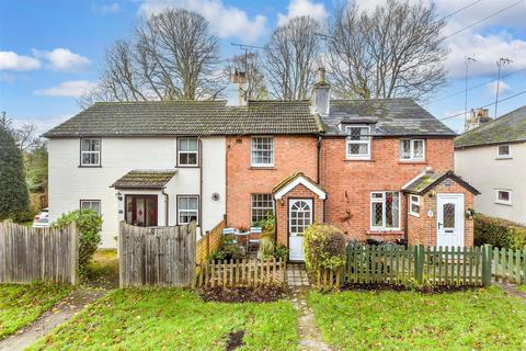 Copthorne Common, Copthorne, West Sussex 2 bed cottage for sale