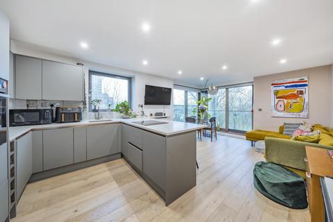 Sumner Road, Peckham 2 bed flat for sale