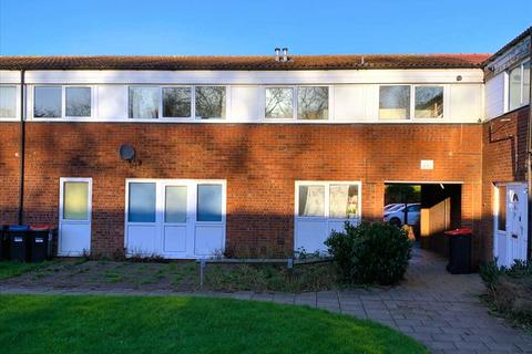 Milton Keynes MK12 2 bed maisonette for sale