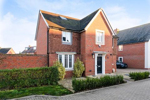 Broughton, Aylesbury HP22 5 bed detached house for sale
