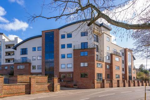 Brook Street, Tring 2 bed apartment for sale