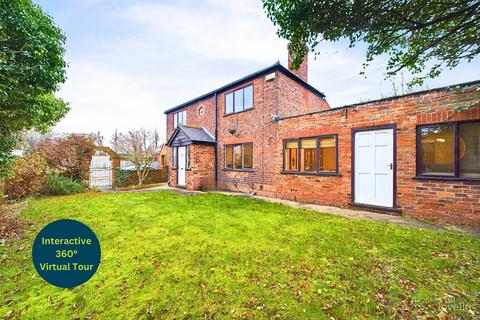 The Square, North Lincolnshire DN19 3 bed detached house for sale