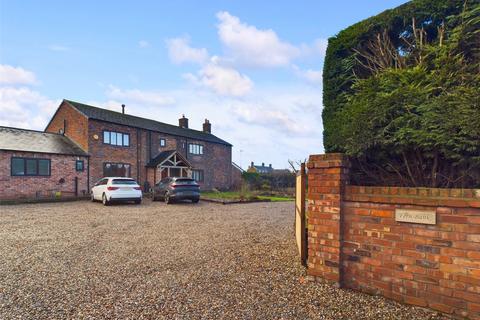 Holmes Chapel Road, Crewe CW4 4 bed semi