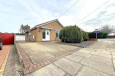 Elwyn Place, Cleethorpes, N.E. Lincs... 3 bed detached bungalow for sale