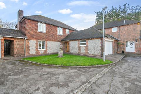 Old Place, Aldwick, PO21 4 bed link detached house for sale