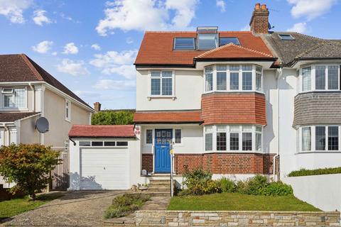 5 bedroom semi-detached house for sale