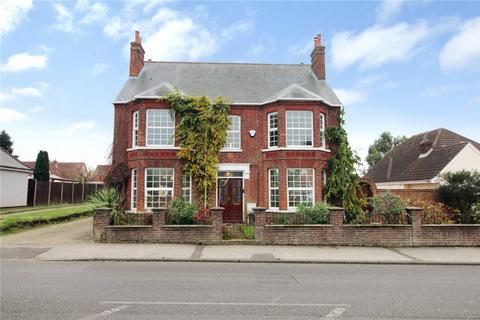Normanston Drive, Oulton Broad... 5 bed detached house for sale