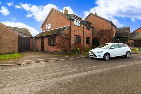 Brookhouse Close, Leicester LE7 3 bed detached house for sale