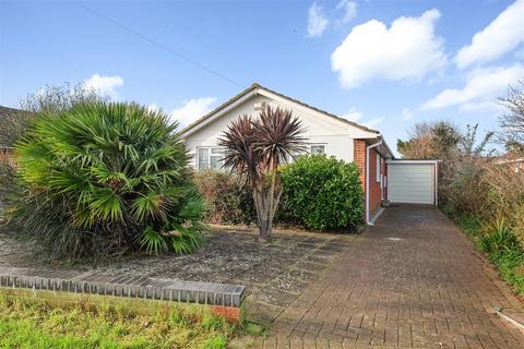 Faversham Road, Seasalter, Whitstable 3 bed detached bungalow for sale