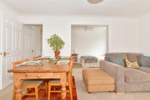 Wray Park Road, Reigate, Surrey 1 bed flat for sale