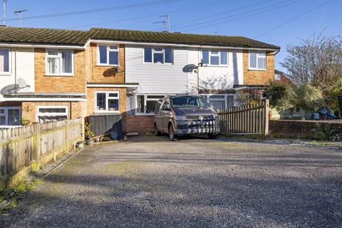 Knowle Close, Crowborough 3 bed terraced house for sale