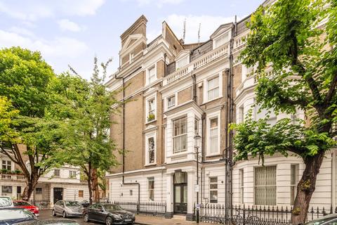 Linden Gardens, Notting Hill Gate... 1 bed flat for sale