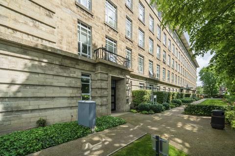 Bromyard Avenue, London W3 1 bed flat for sale