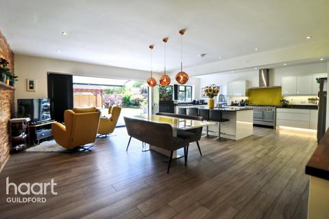 Heathvale Bridge Road, Surrey 5 bed detached house for sale