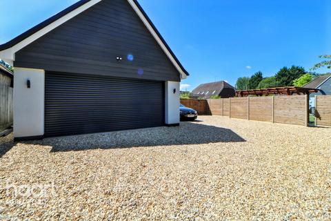 Heathvale Bridge Road, ALDERSHOT 5 bed detached house for sale