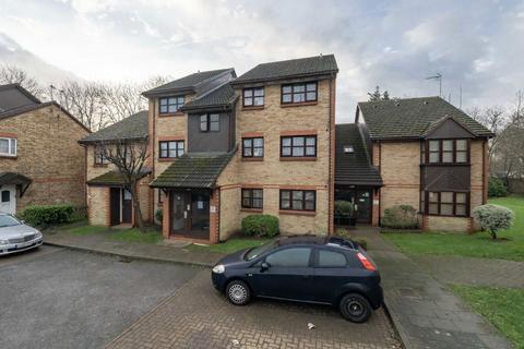 Kingfisher Way, London NW10 2 bed flat for sale